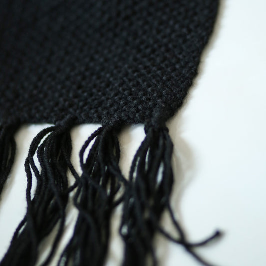 Handwoven scarf and hat (Black)